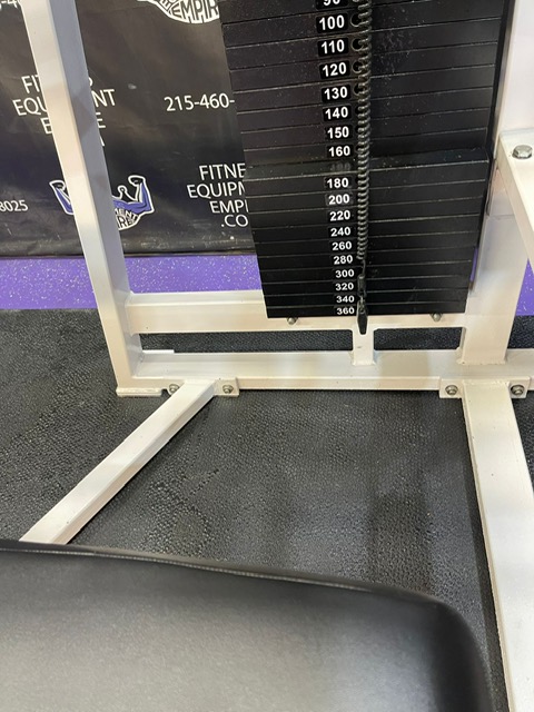 web20-4-4.jpg Nautilus First Generation Chain Driven Low Friction Chest Press w/360 lb. Stack – RARE