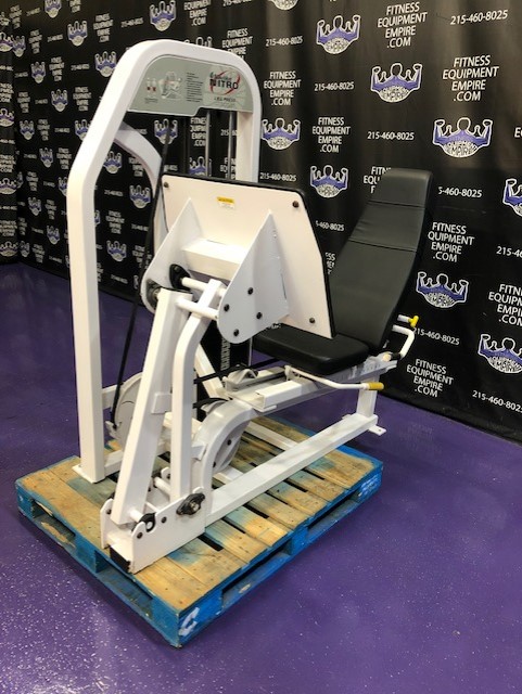 web21-10-2.jpg Nautilus Nitro Leg Press w/500 lb. Stack