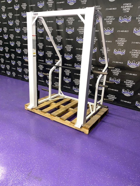 web22-14 Cybex Linear Counter Balanced Smith Machine