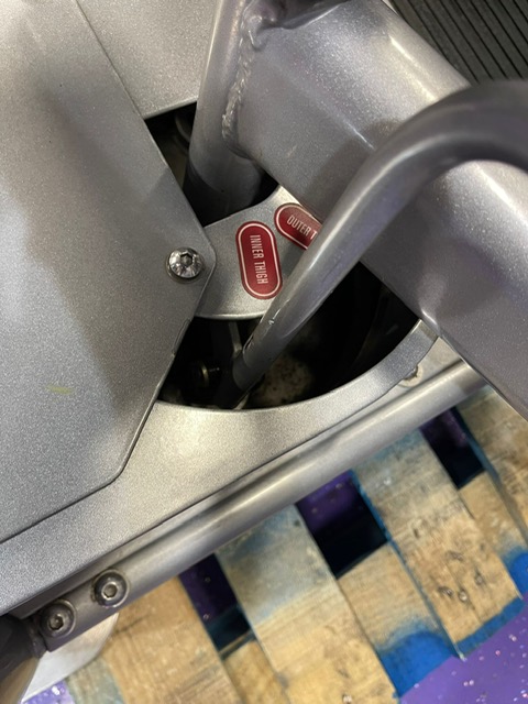 web22-8-3.jpg Star Trac Instinct Abductor/Adductor Inner & Outer Thigh Combo Machine