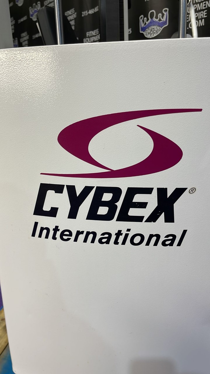 web23 Cybex VR2 Adjustable Pec Fly – Great for Shoulder Injuries