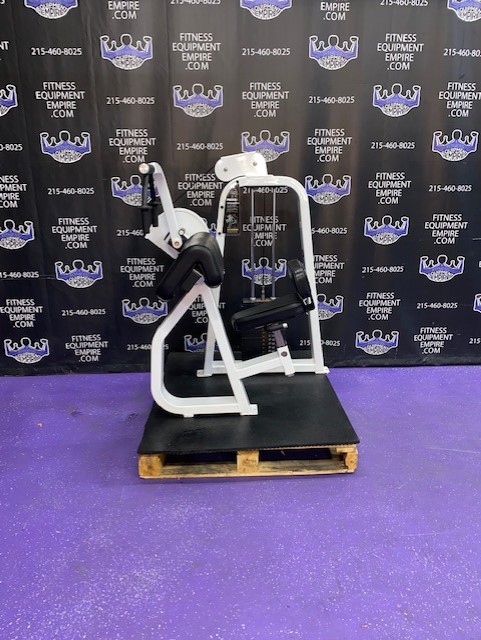 web23-18.jpg Precor Icarian Tricep Extension