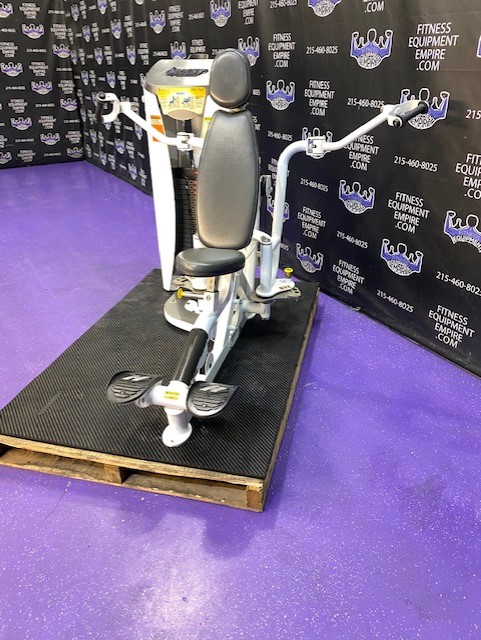 web24-1 Hoist Roc-It RS-1302 Converging Pec Fly