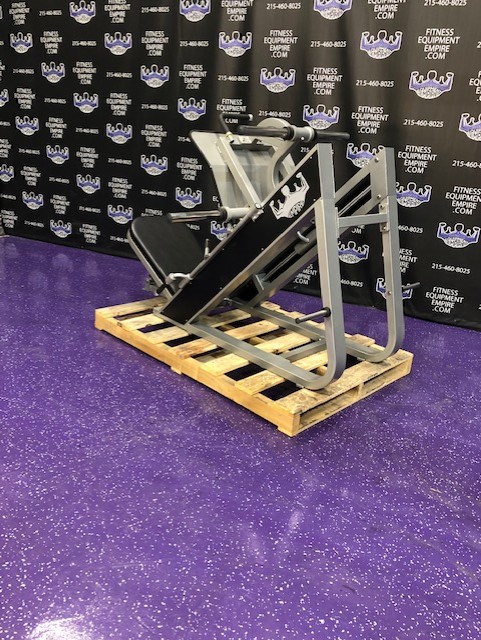 web24-13 BRAND NEW Empire 45 Degree Linear Platinum Leg Press – 4 Loading Horns