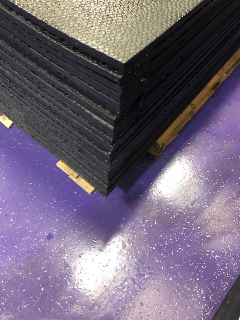 web25-12-3.jpg BRAND NEW Commercial Gym Mat Flooring w/Pebbled Grip Surface 6×4’ 3/4″