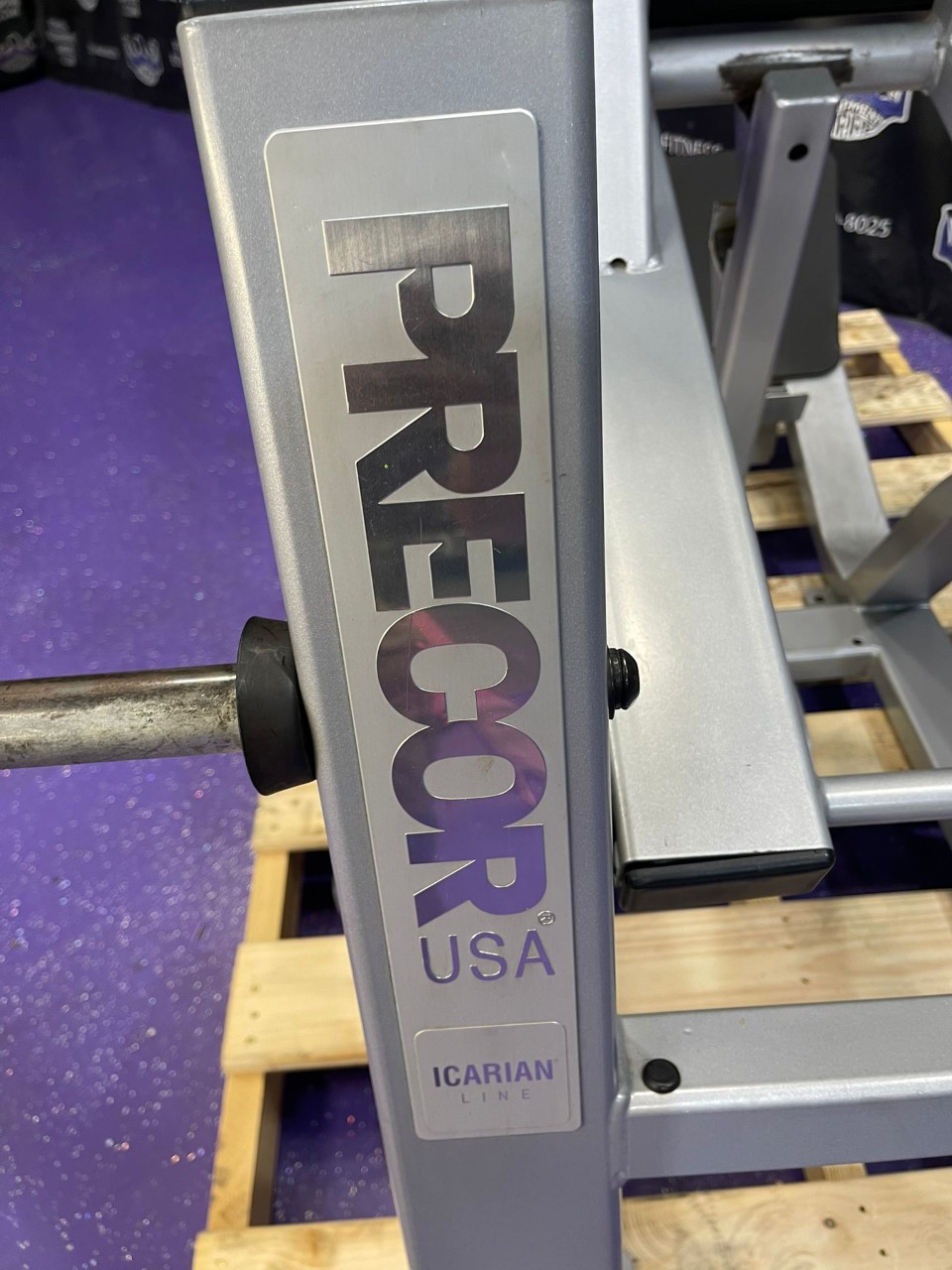 web25-5 Precor Icarian Super Squat 624