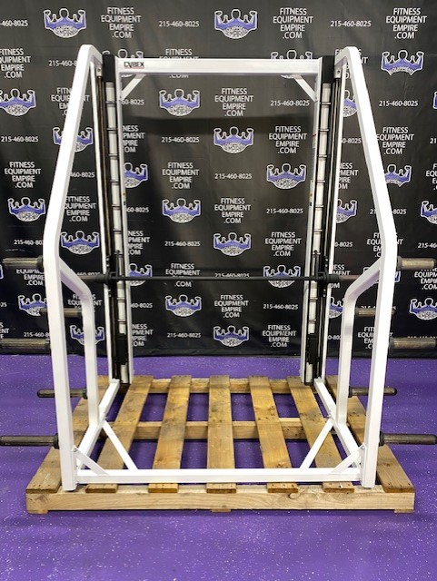 web26-11 Cybex Linear Counter Balanced Smith Machine