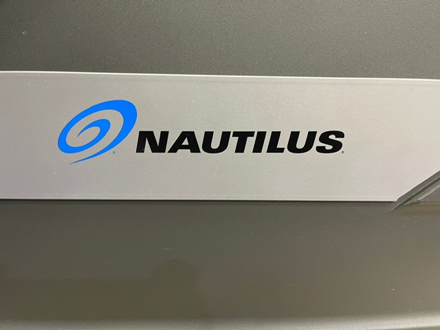 web26-3-5.jpg Nautilus K2 Touchscreen Stepmill Vertical Climber