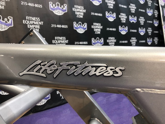 web26-9-4.jpg Life Fitness Signature Series Plate Loaded Seated Dip