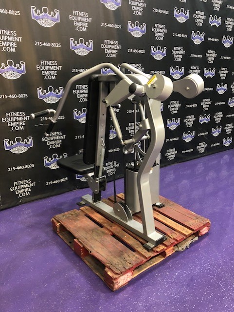 web27-14.jpg Nautilus Nitro Overhead Shoulder Press