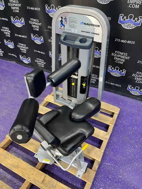 web27-15.jpg Nautilus Nitro Plus Rotary Torso – Abs Obliques Serratus Low Back Total Core