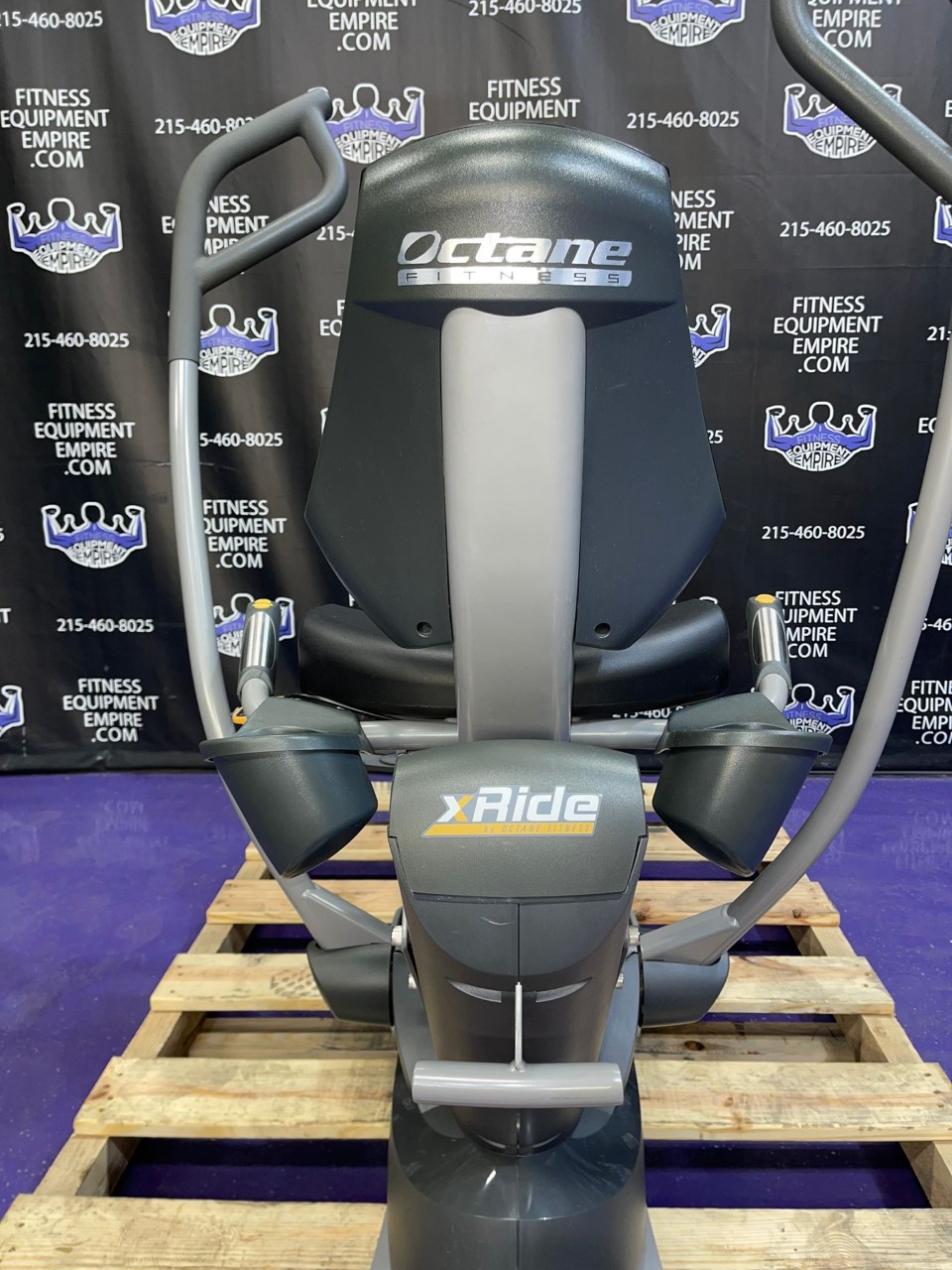 web27-4-5.jpg OCTANE XRide XR6000 Seated Elliptical