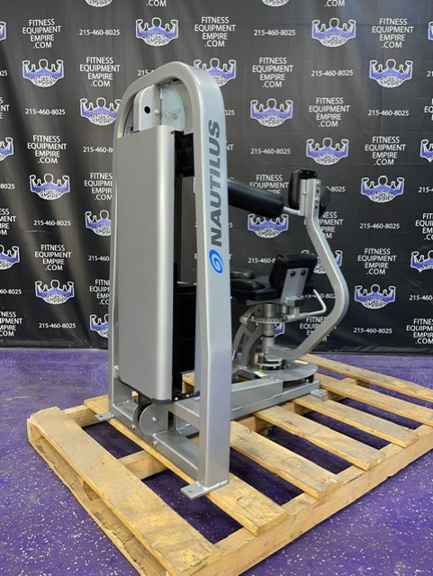 web30-16.jpg Nautilus Nitro Plus Rotary Torso – Abs Obliques Serratus Low Back Total Core
