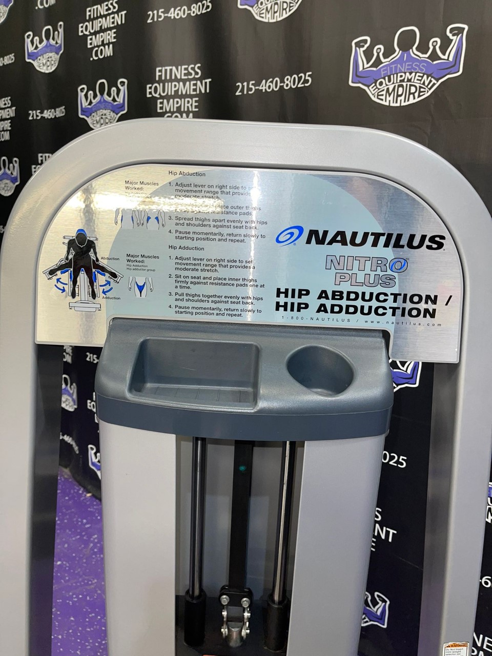 web32-1-5.jpg Nautilus Nitro Plus Abductor & Adductor Combo Machine – Inner & Outer Thigh – Immaculate