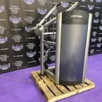 Life Fitness Signature Series Lat Pulldown w/300 lb. Stack