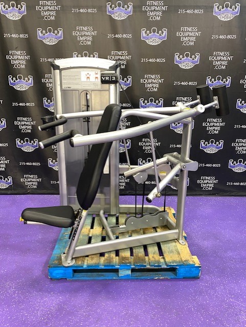 web33-1 Cybex VR3 Overhead Shoulder Press