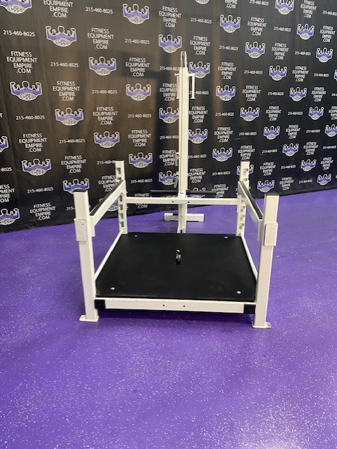 web33-1-7.jpg Westside Plate Loaded Belt Squat Dynamic