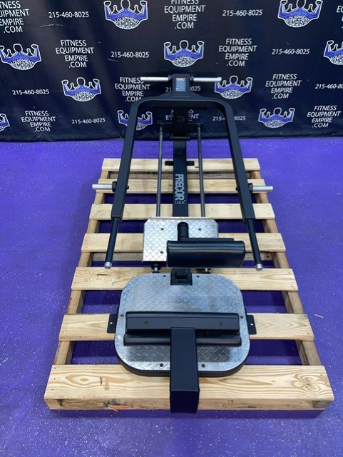 web34-14.jpg Precor Icarian 625 Lunge – RARE – Refurbished