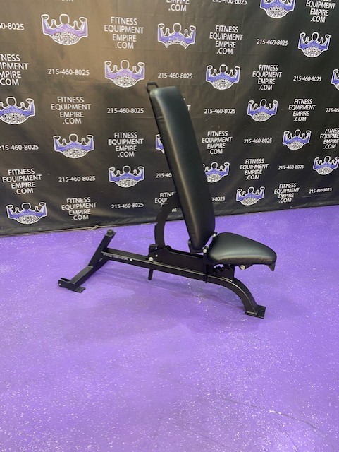 web4-3-8.jpg Promaxima 0-90 Adjustable Bench w/Extra Wide Back Pad