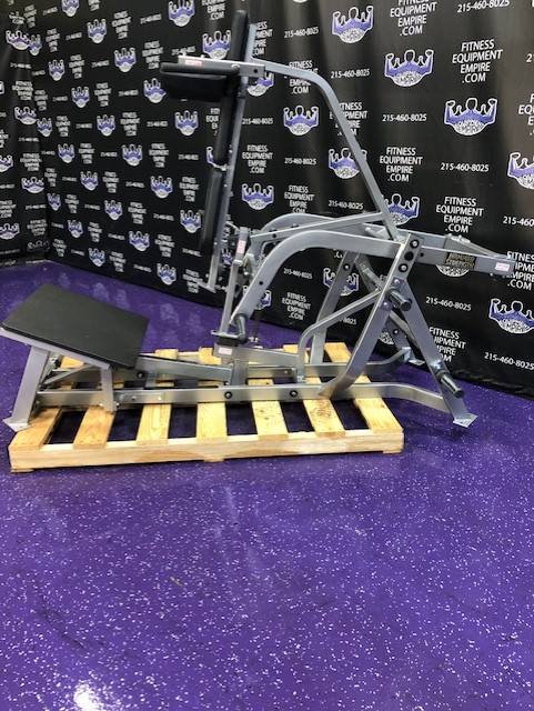 web40-6 Hammer Strength Plate Loaded Platinum V Squat