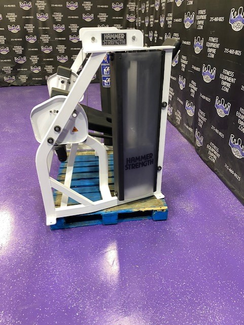 web5-1 Hammer Strength MTS ISO Lateral Leg Extension