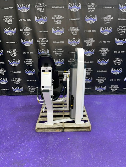 web5-2-7.jpg Nautilus Nitro Plus Seated Leg Curl