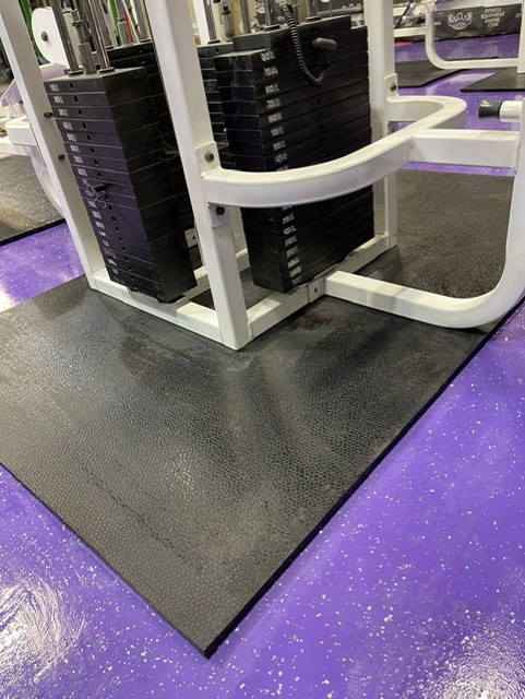 web5-3-4.jpg Life Fitness Dual Pulley 8 Stack Jungle Gym w/300 lb. Stacks