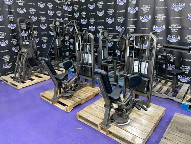 web51-2 Cybex 12 Unit Total Body Strength Circuit
