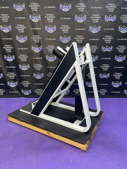 web58-1-2.jpg Precor Icarian Standing Angled Calf 400 lb. Stack – RARE