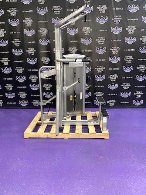 web6-16 Cybex VR3 Assisted & Free Weight Dip & Pull-up Machine