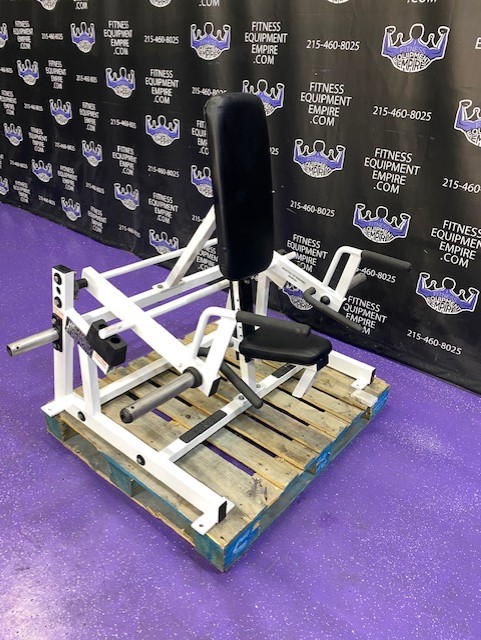 web6-25 Hammer Strength Seated & Standing Shrug