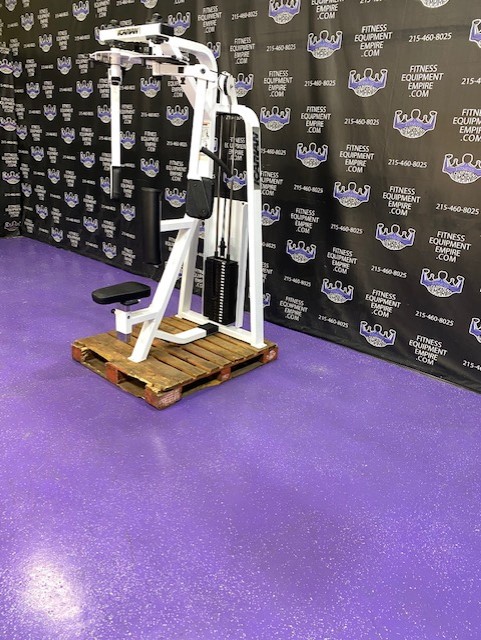 web6-3-7.jpg Precor Icarian Adjustable Vertical Pec Deck 405