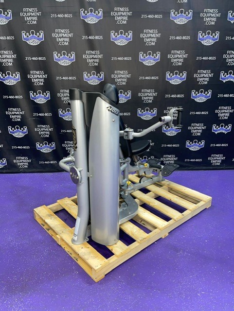 web69 Hoist Roc-It RS-1302 Converging Pec Fly w/345 lb. Stack