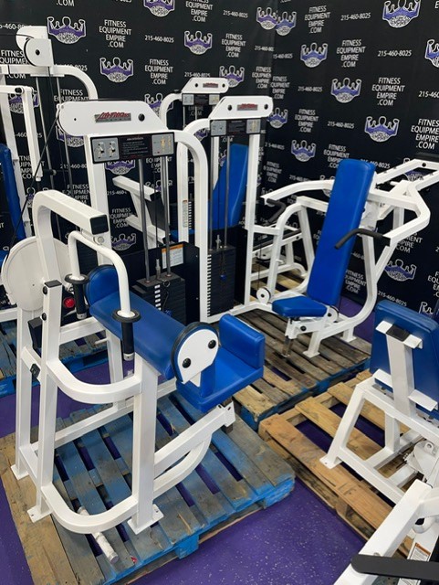 web7-16-2.jpg Life Fitness Pro 12 Unit Total Body Strength Circuit