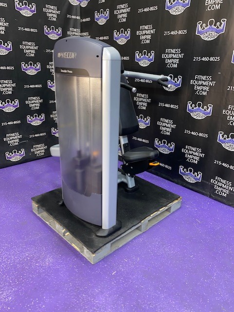 web7-25.jpg Precor Discovery Overhead Shoulder Press – Current & Latest Model – Like New