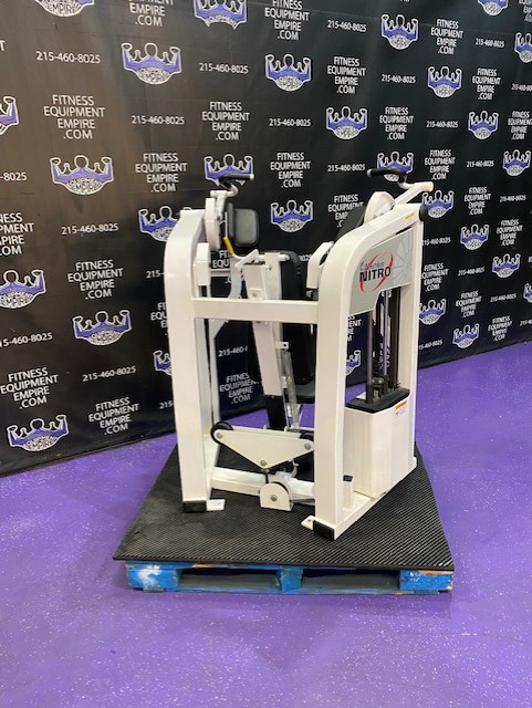 web7-29-2.jpg Nautilus Nitro Bilateral Bicep Curl