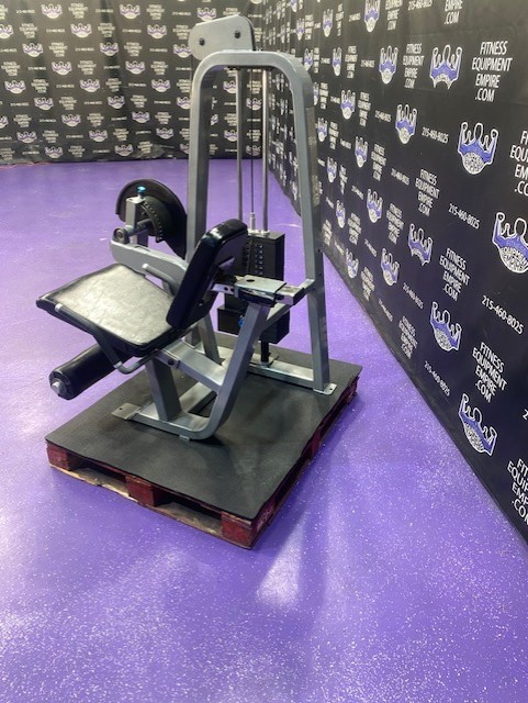 web76-1.jpg Precor Icarian Leg Extension