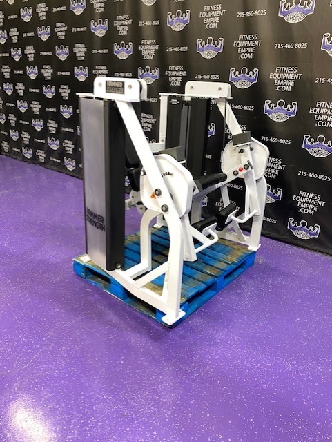 web8-1 Hammer Strength MTS ISO Lateral Leg Extension