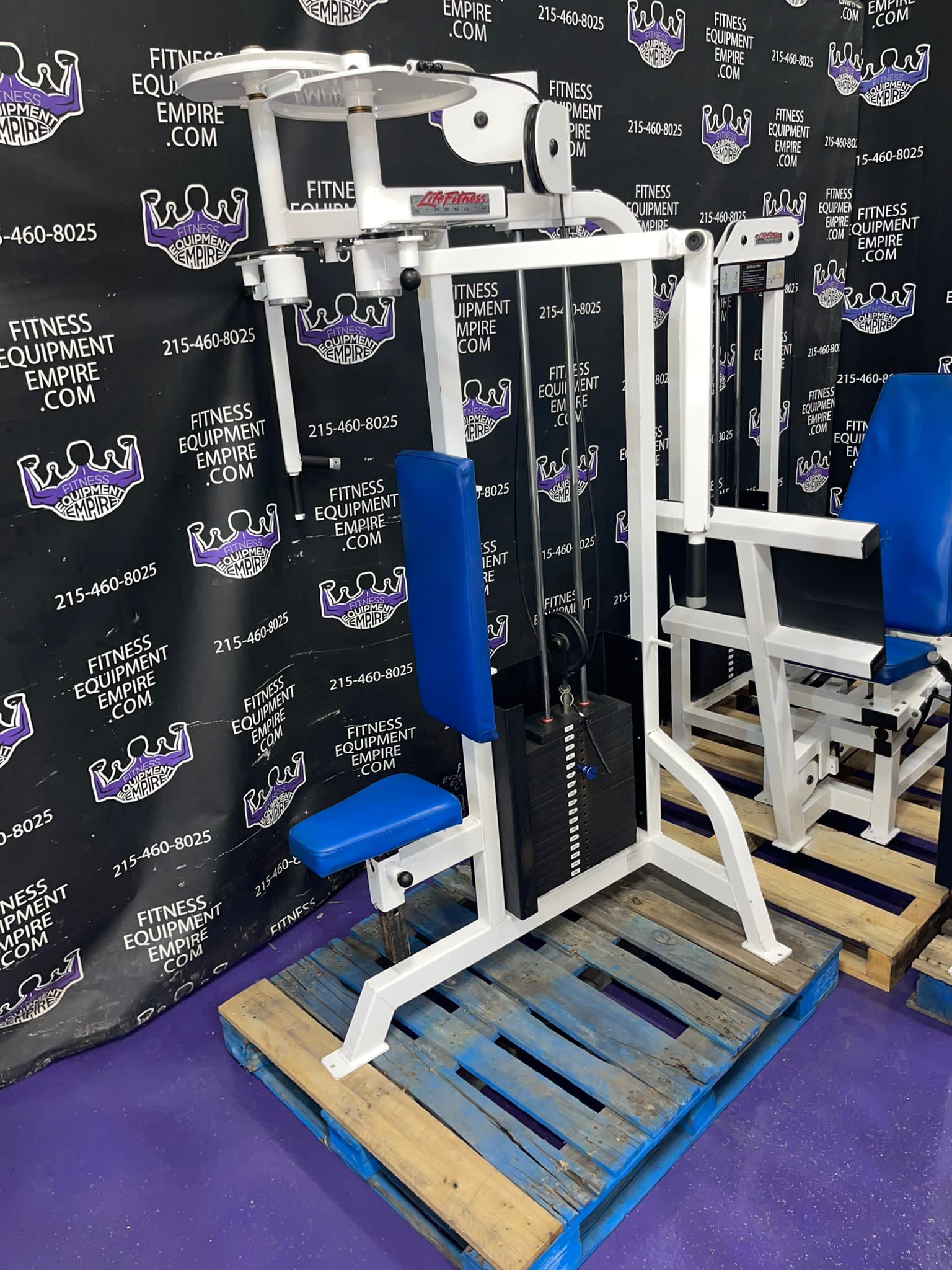 web8-15-2.jpg Life Fitness Pro 12 Unit Total Body Strength Circuit