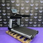 Life Fitness Discover SE Platinum Club Treadmills