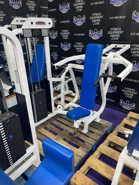 web9-13-3.jpg Life Fitness Pro 12 Unit Total Body Strength Circuit